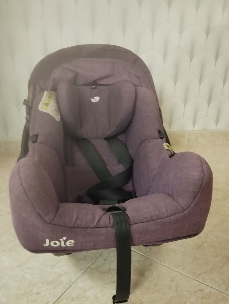 Ovo de transporte marca Joie