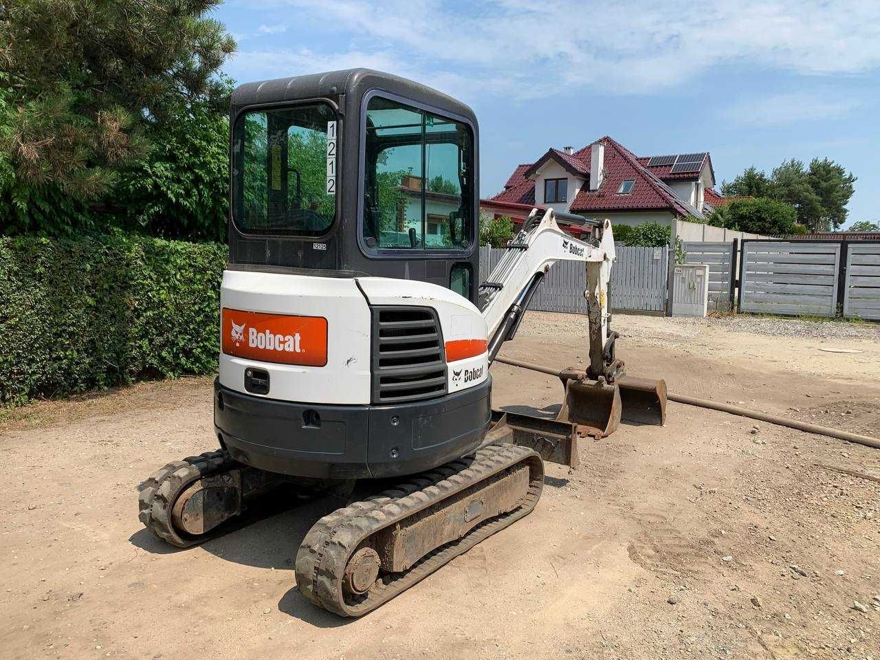 Міні-екскаватор 2.5 т Bobcat E25EM