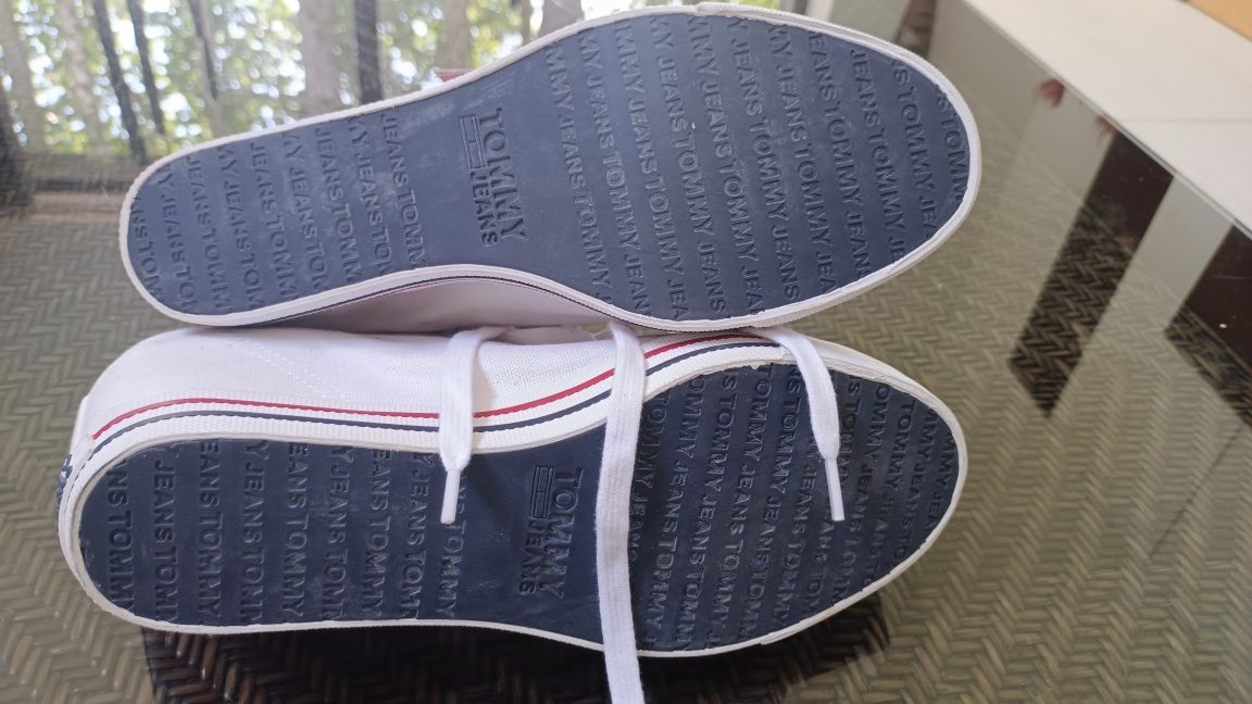 Tommy Jeans tenisówki na koturnie nowe r.40