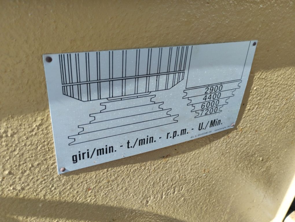 Frezarka dolnowrzecionowa SCM T120C wózek