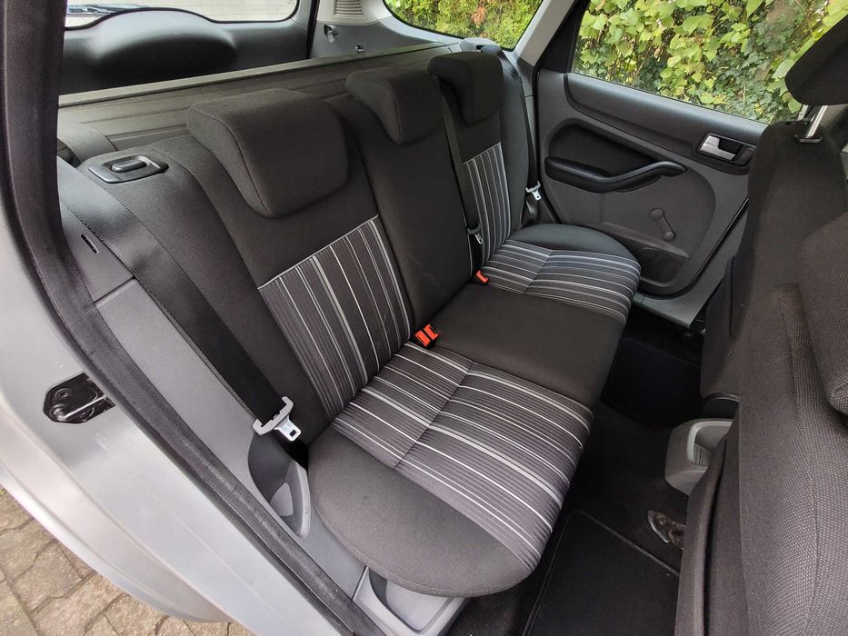 Ford Focus 1.6 Benzyna 100 KM Opłacony Klima Parktronik Z Niemiec