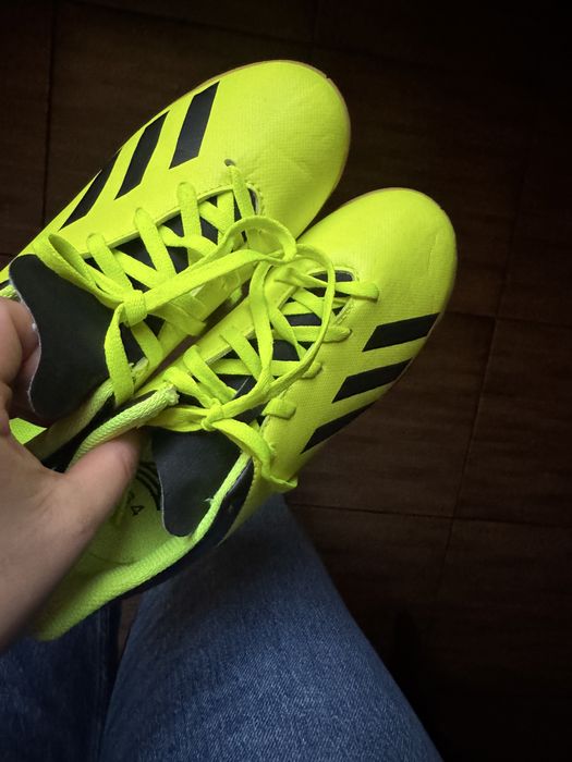 Футзалки adidas 35
