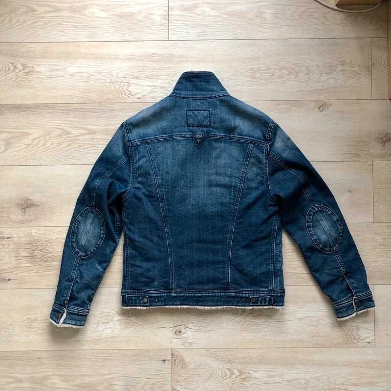 Guess kurtka katana kożuch jeansowy pilotka denimowa sherpa bomber