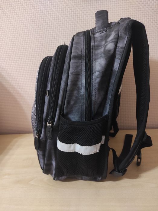 Ортопедичний шкільний рюкзак 3д футбольний м'яч