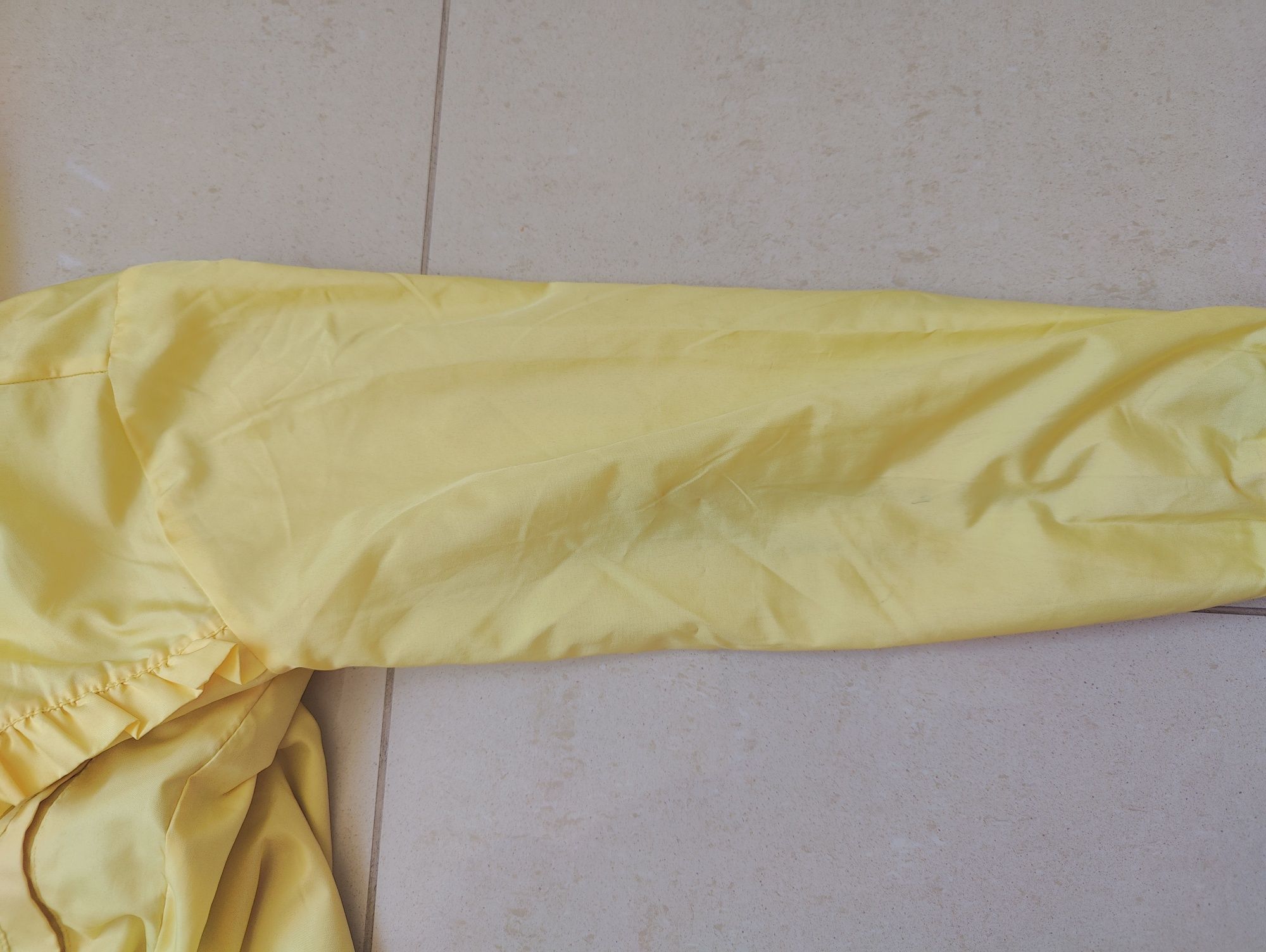 Casaco menina amarelo