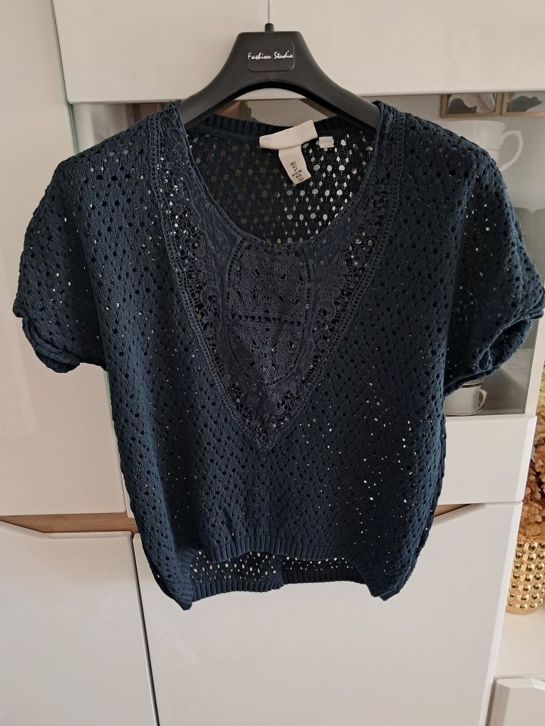 Ażurowa Czarna bluzka sweterek H&M S. Stan bardzo dobry. Model Nietope