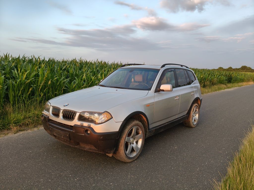 całe na części BMW X3 e83 3.0d silnik m57 skrzynia lampy Xenon drzwi