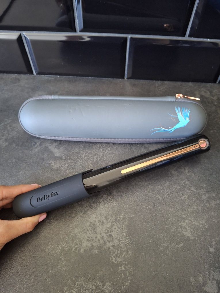 Nowa, bezprzewodowa prostownica do włosów BaByliss 9000 Cordless Strai