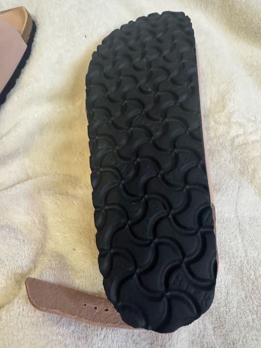 Birkenstock, 39, жіночі. Нові. Колір пудра