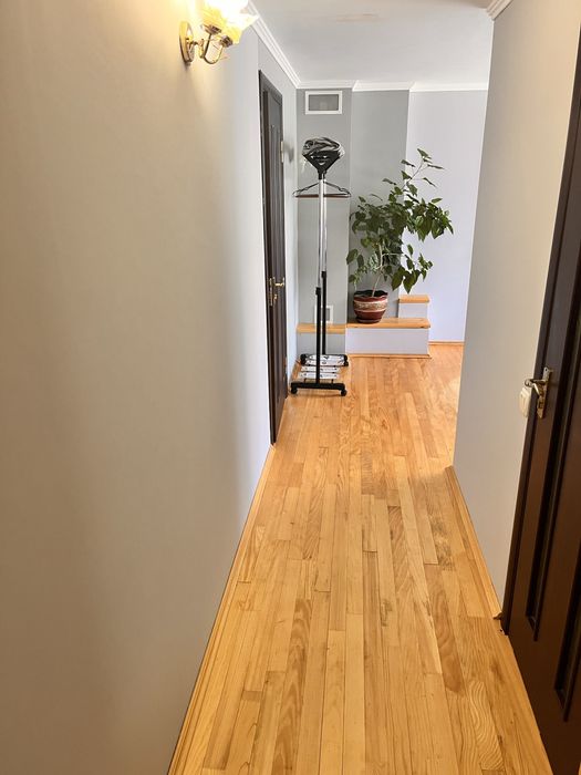 Здається котедж та сімейні апартаменти в Мигово