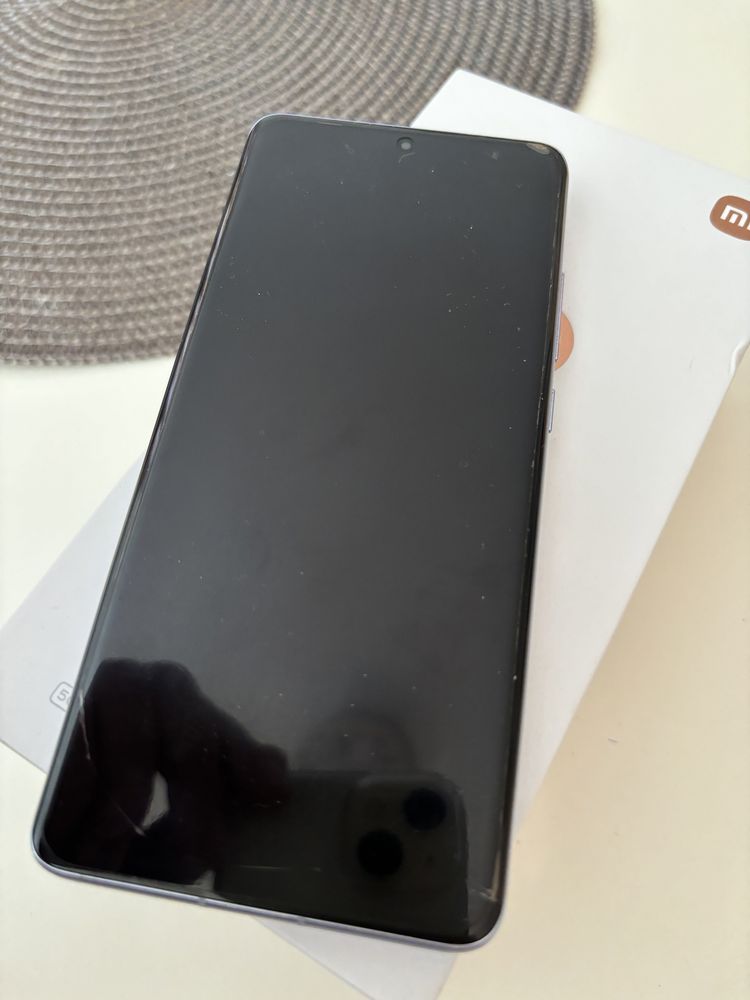 Xiaomi MI 12 8/128GB