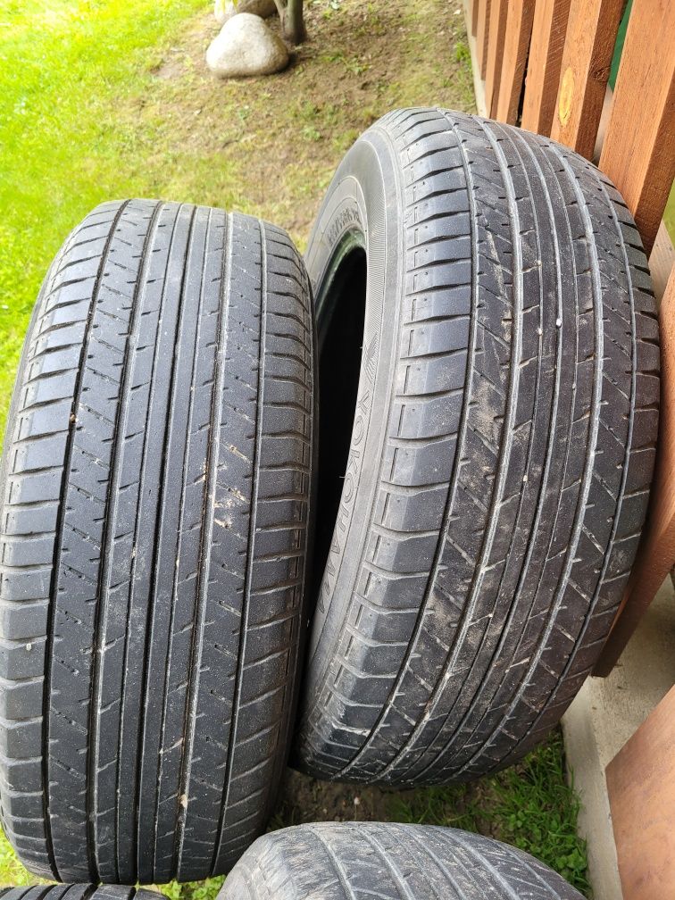 Opony letnie Yokohama 215/65R16 98H