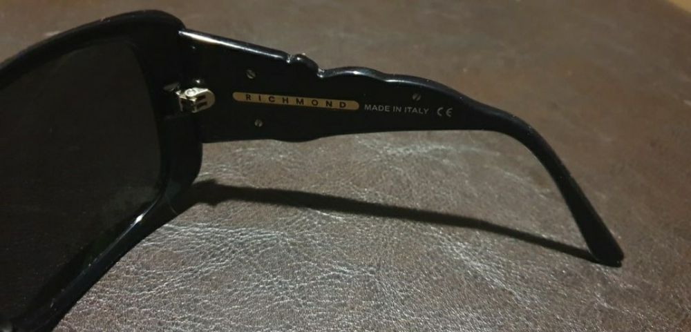 Очки John Richmond