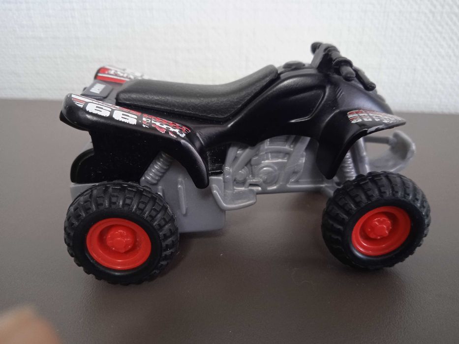 Квадрацикл  Maisto оригінал  в ідеальному стані