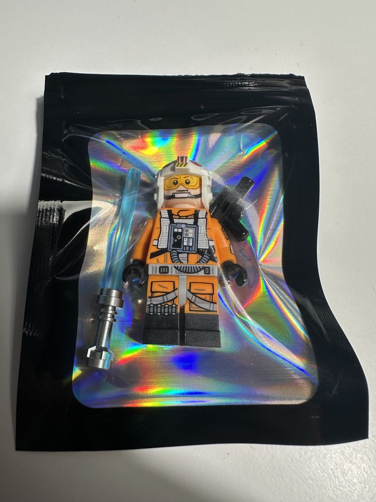 Figurka lego luke Skywalker sw1267 z ucs 75355