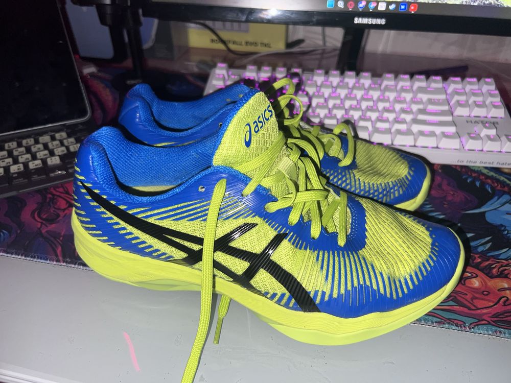 Волейбольные кроссовки asics volley Elite Ff