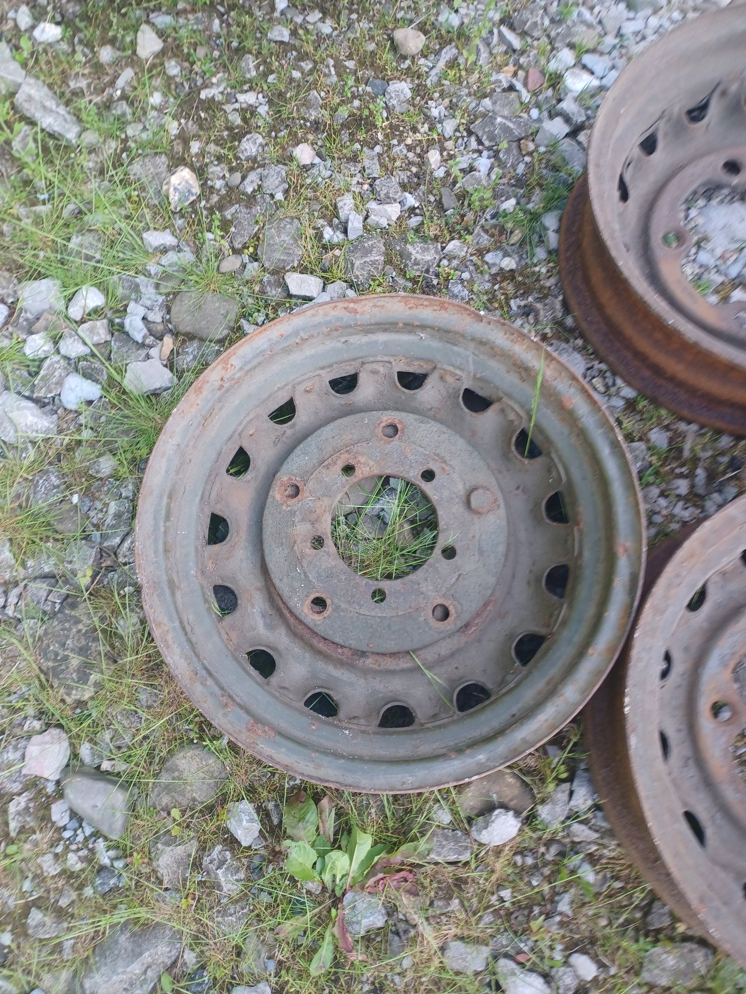 Felgi R16 wzmacnianie Żuk Nysa przyczepa wóz kuchnia polowa na adapter