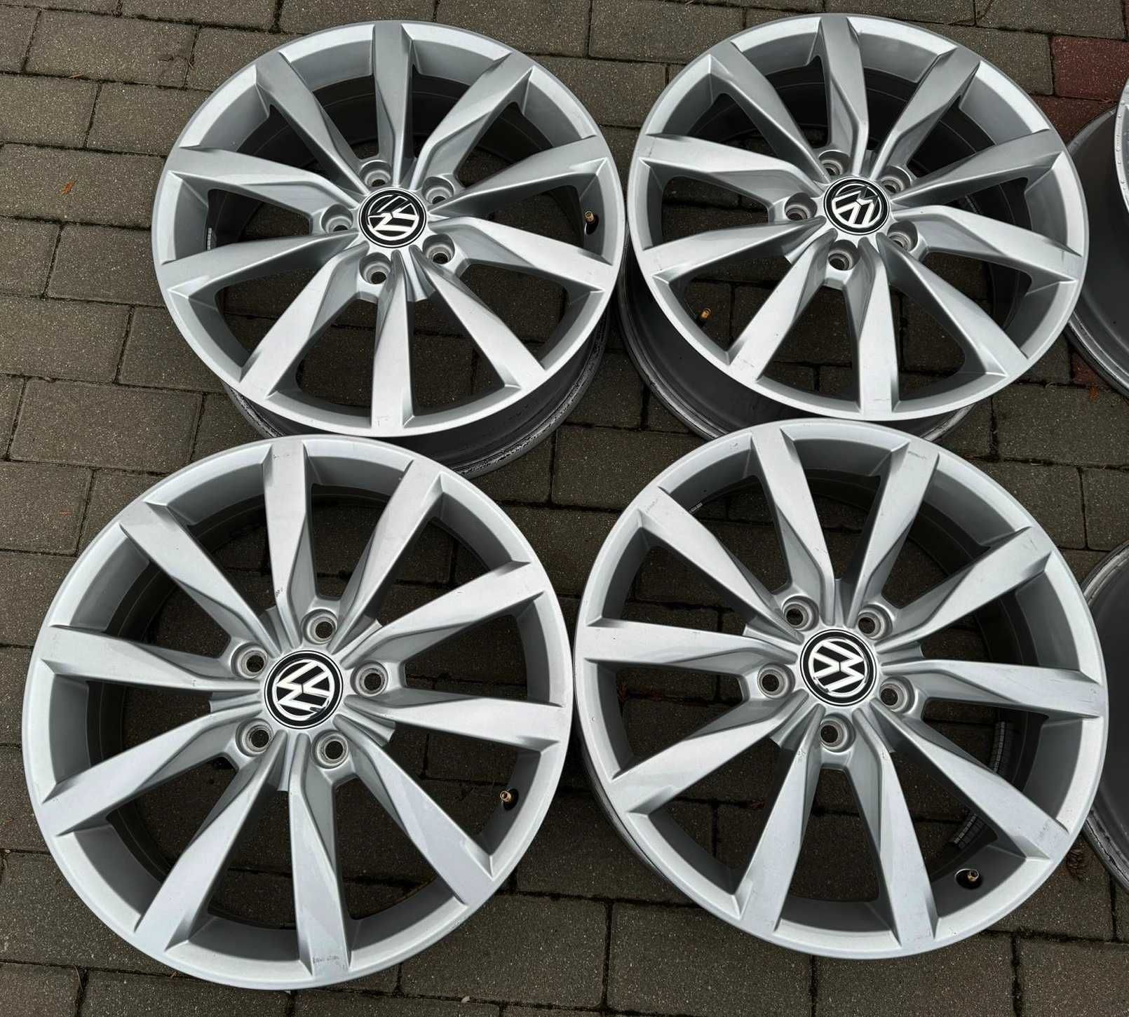 Alufelgi 5x112 r17 VW Golf V IV VII Passat Jetta Touran Sharan 108#