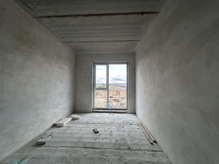 Сучасний ДУПЛЕКС : гараж + приватна ділянка