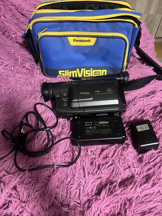 Видеокамера  Panasonic NV-VX30EN