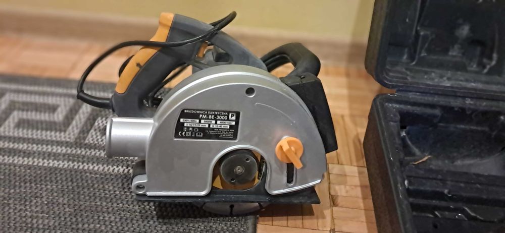 Bruzdownica POWERMAT PM-BE-3000