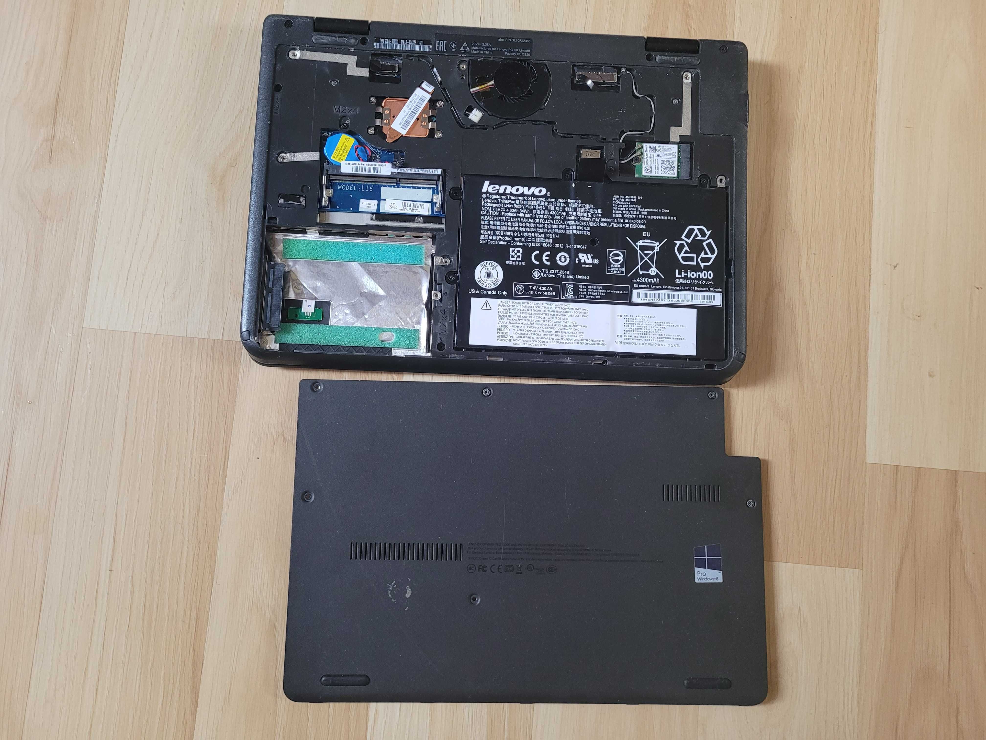 Laptop Lenovo Yoga 11e N2930 Bez Dysku i Ram, Bat 3h Nie Testowany