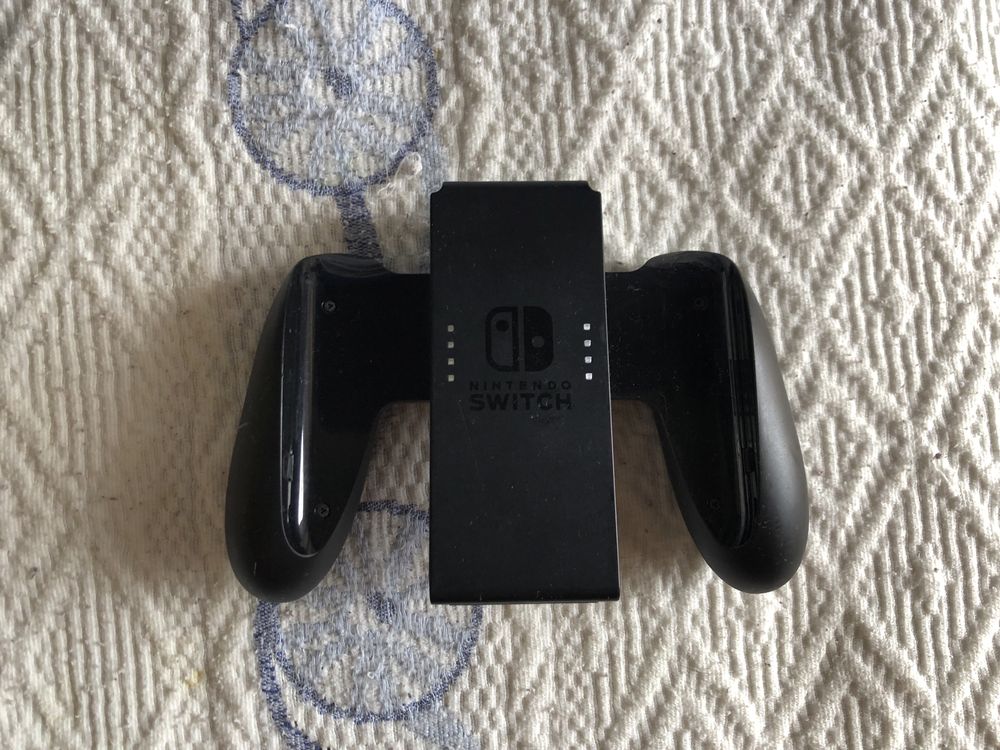Nintendo Switch Completa com Dock + Acessórios – Excelente Estado