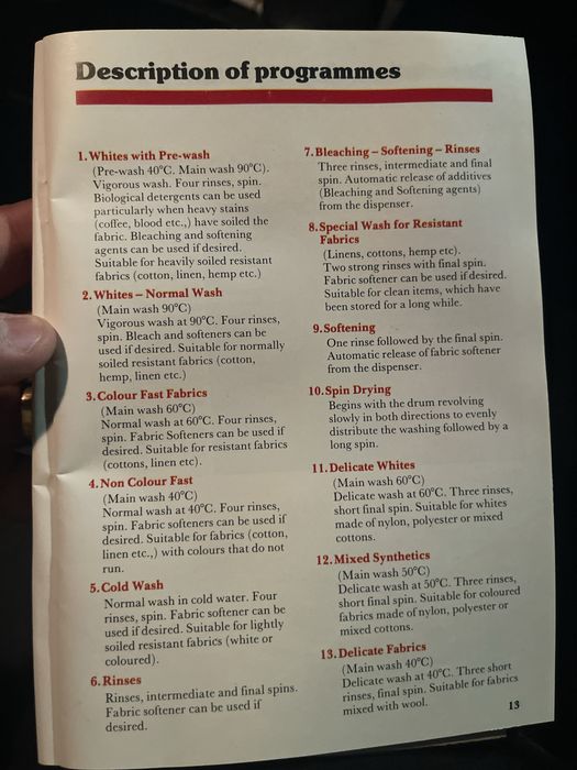 Máquina de lavar e máquina de secar