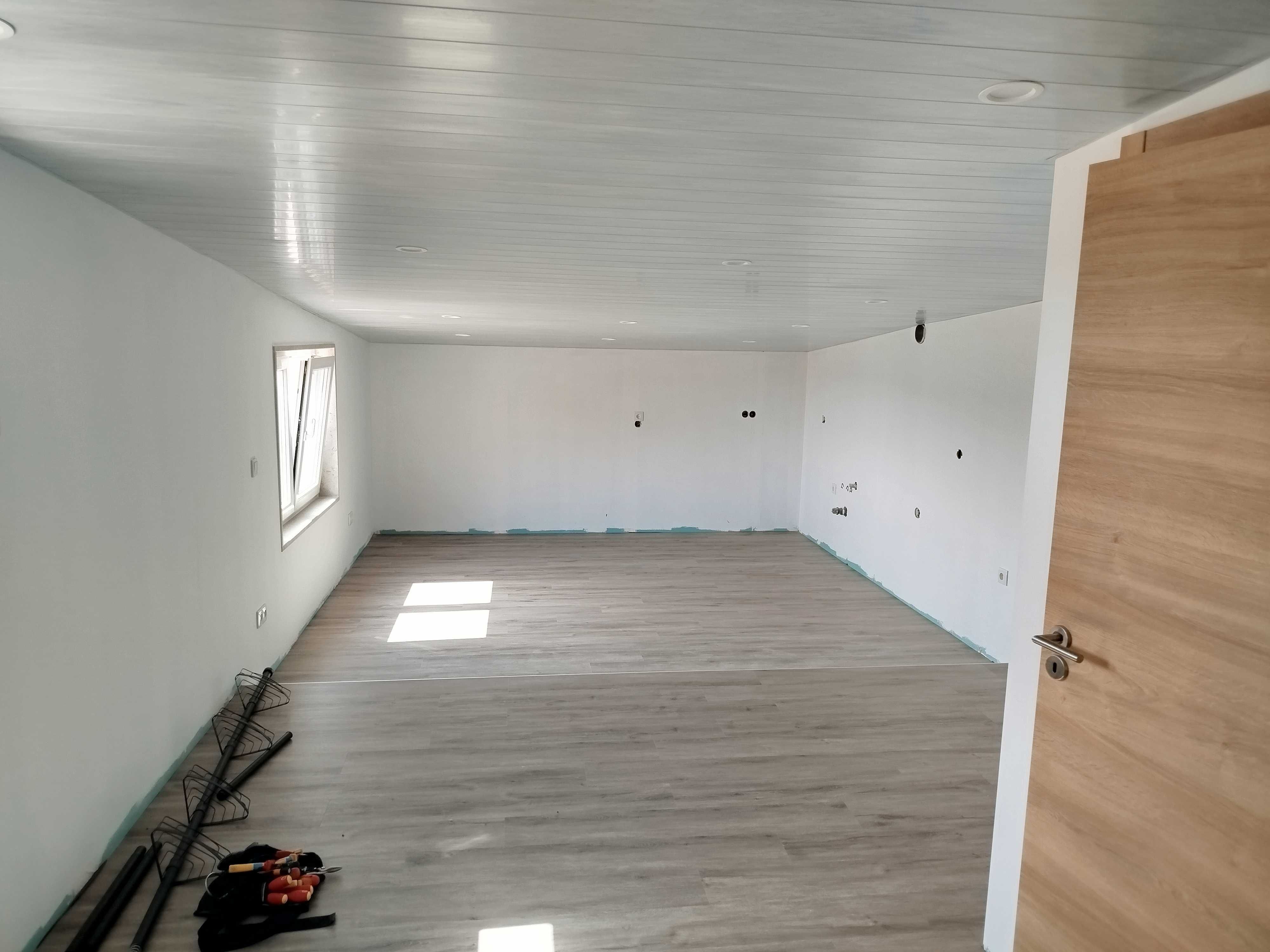 Piso e atentos em PVC