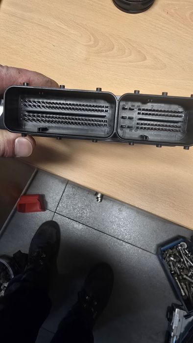 Sterownik silnika BMW E60 E61 M57 2.5