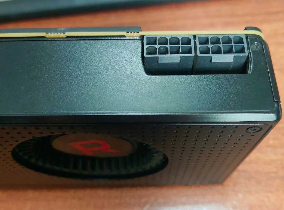 Radeon RX Vega 56 8GB HBM2 Референс