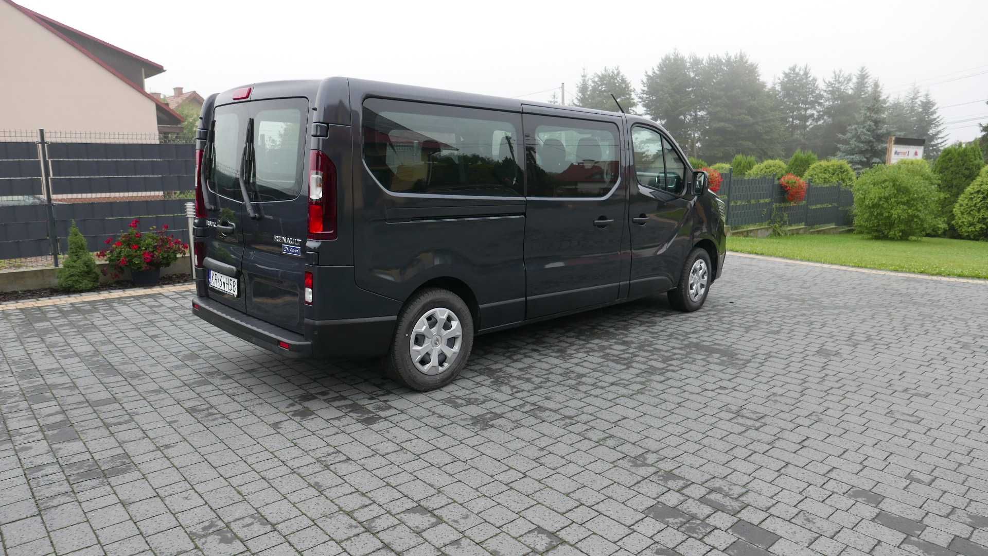 Wynajem busa 9 osób, wypożyczalnia samochodów dostawczych  wesela,