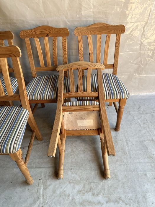 Komoda -krzesło z litego drewna