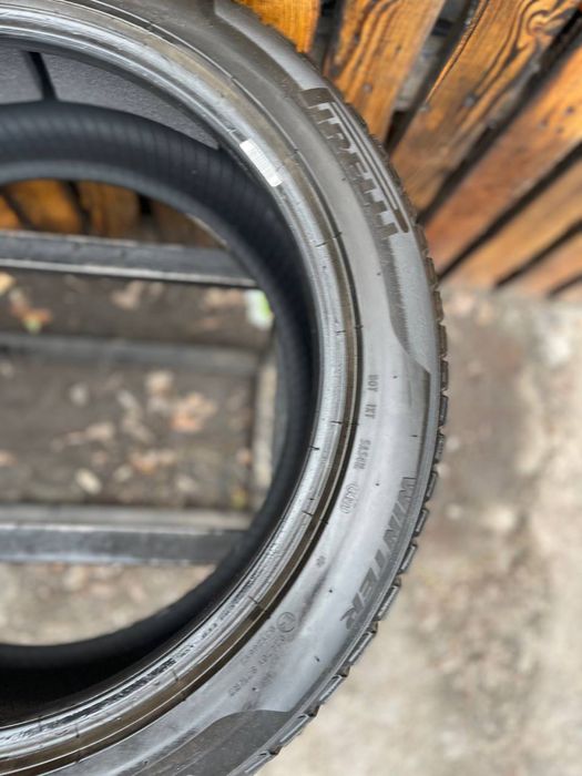 Шини б/у 255/45 r19 Pirelli 21 рік