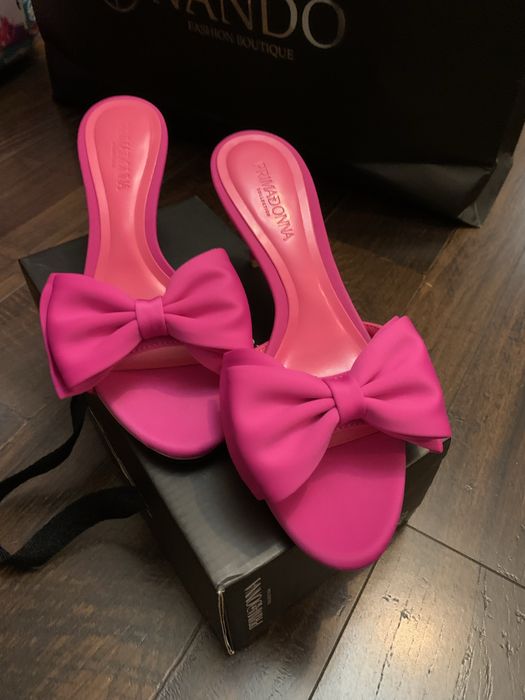 Шльопки мюлі святкові на підборах