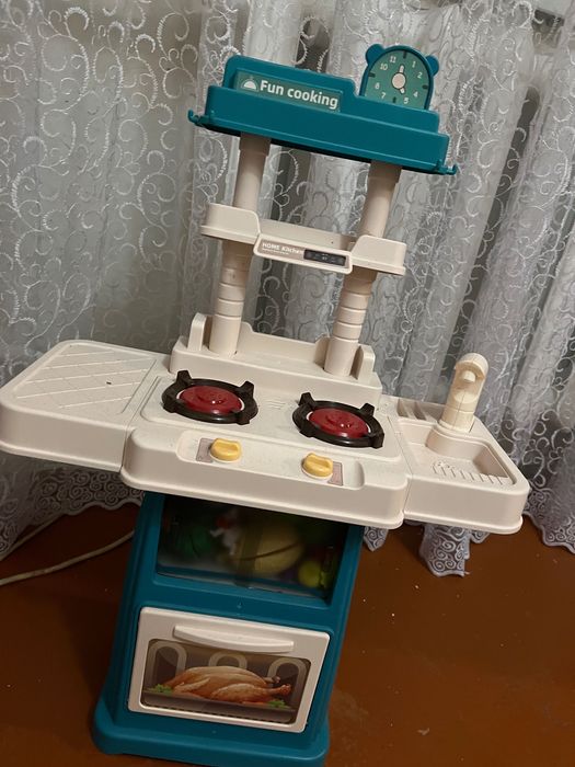 Дитяча іграшкова кухня