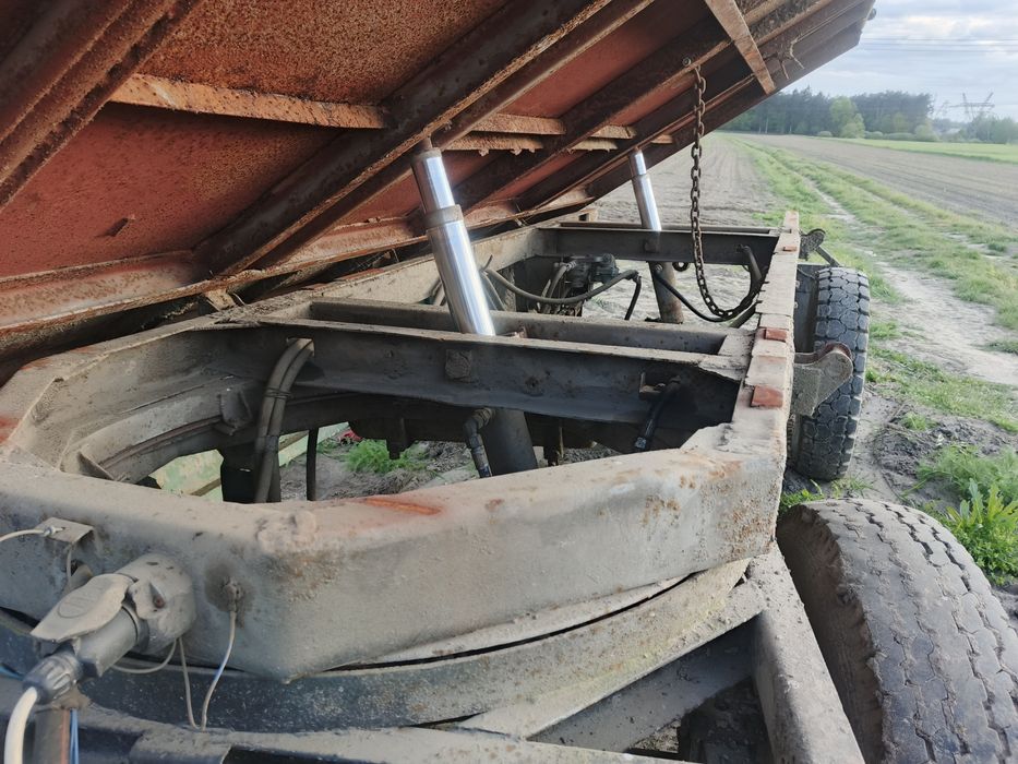 Przyczepa wywrotka Sanok