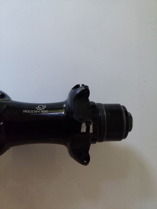 Tylna piasta boost Reynolds i9 hydra