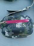 GUESS torebka listonoszka