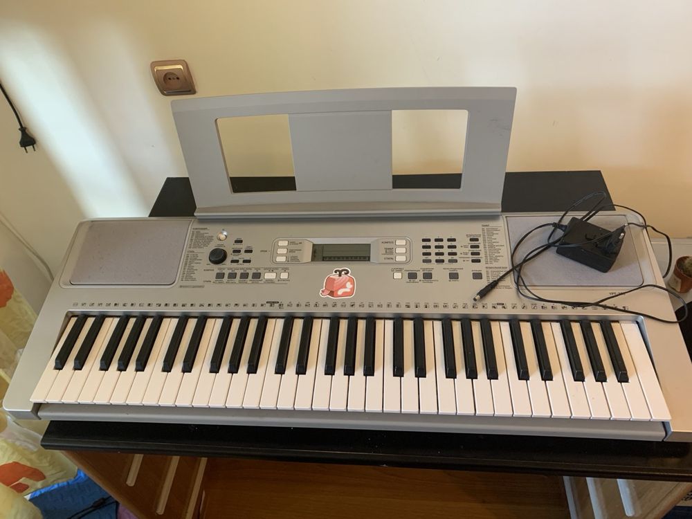 Синтезатор Yamaha