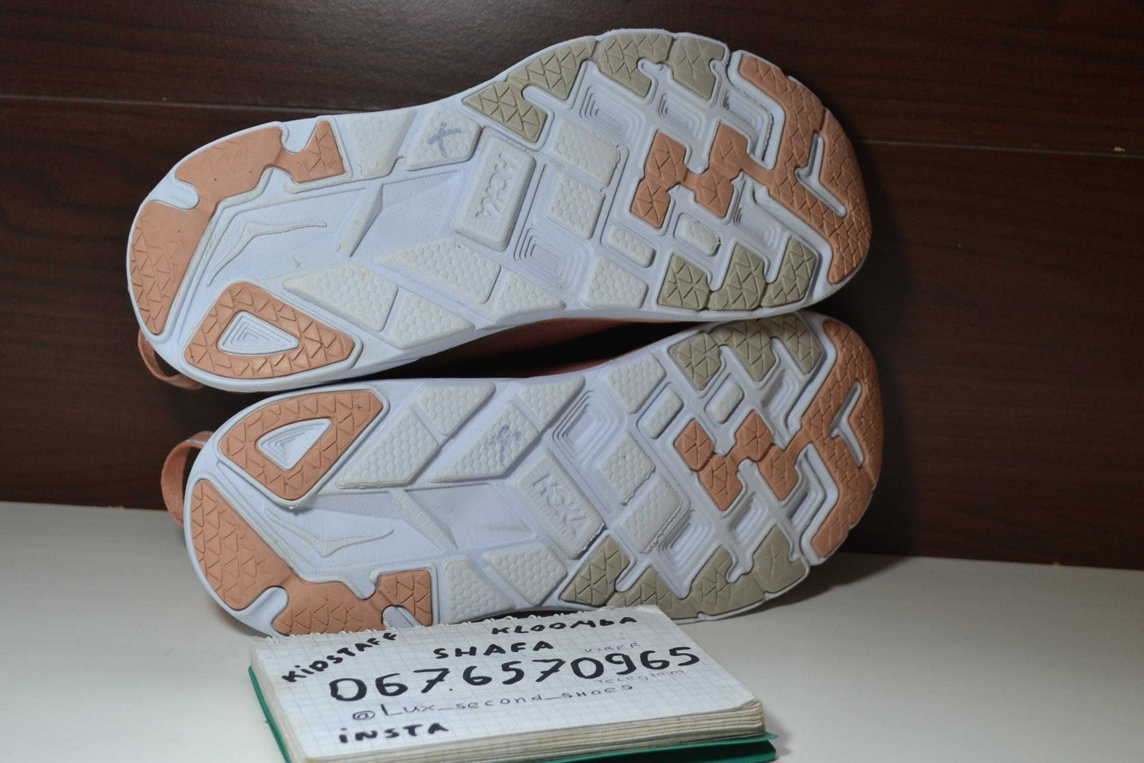 hoka one one clifton 5 кроссовки 40.5р оригинал