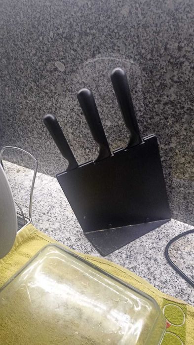 Conjunto de facas com suporte