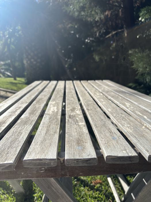 URGENTE para DESOCUPAR - 4 Cadeiras 1 Mesa