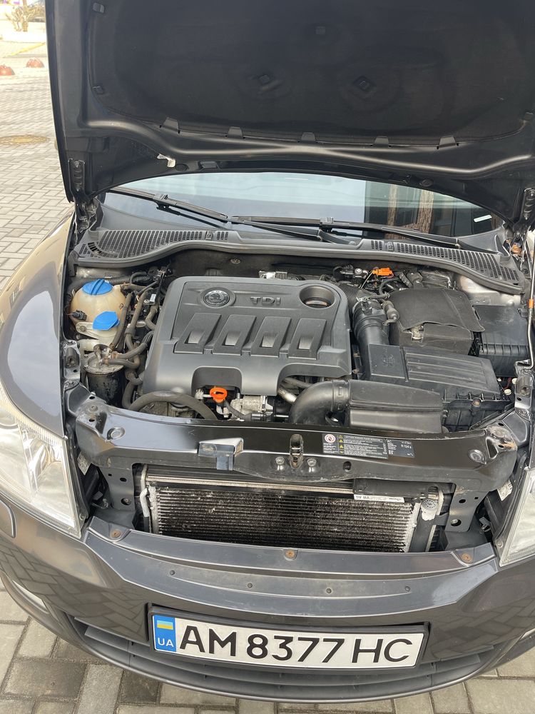 Шкода октавія 2,0 дизель автомат