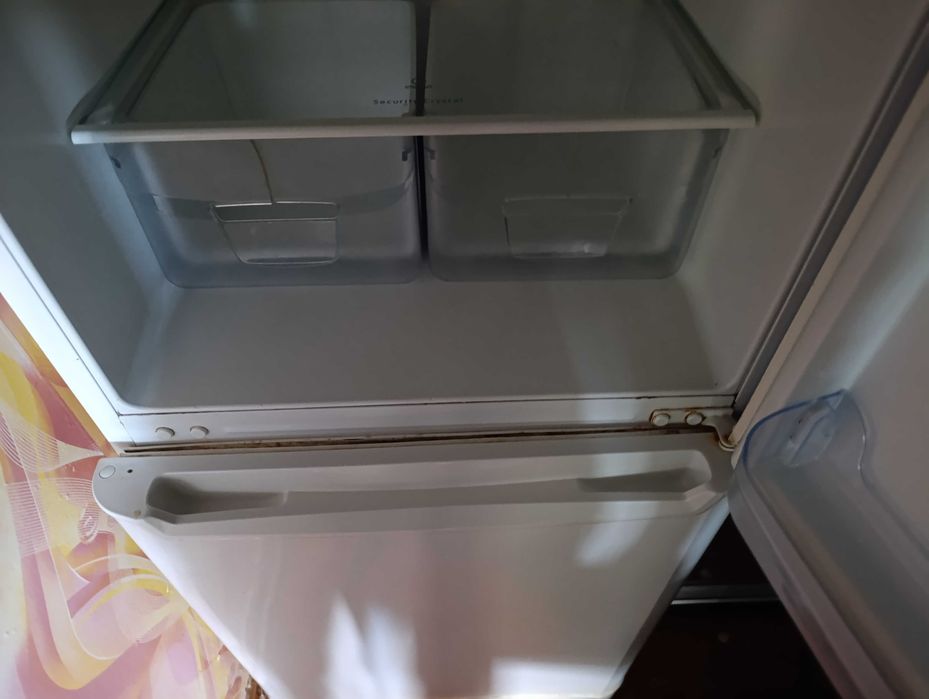 Холодильник Indesit б/у