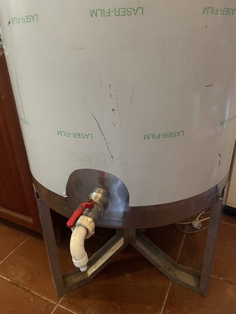 Depósito de 350L pressurizado