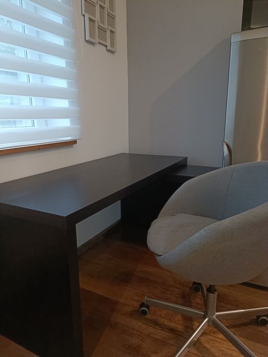 Biurko + krzesło obrotowe