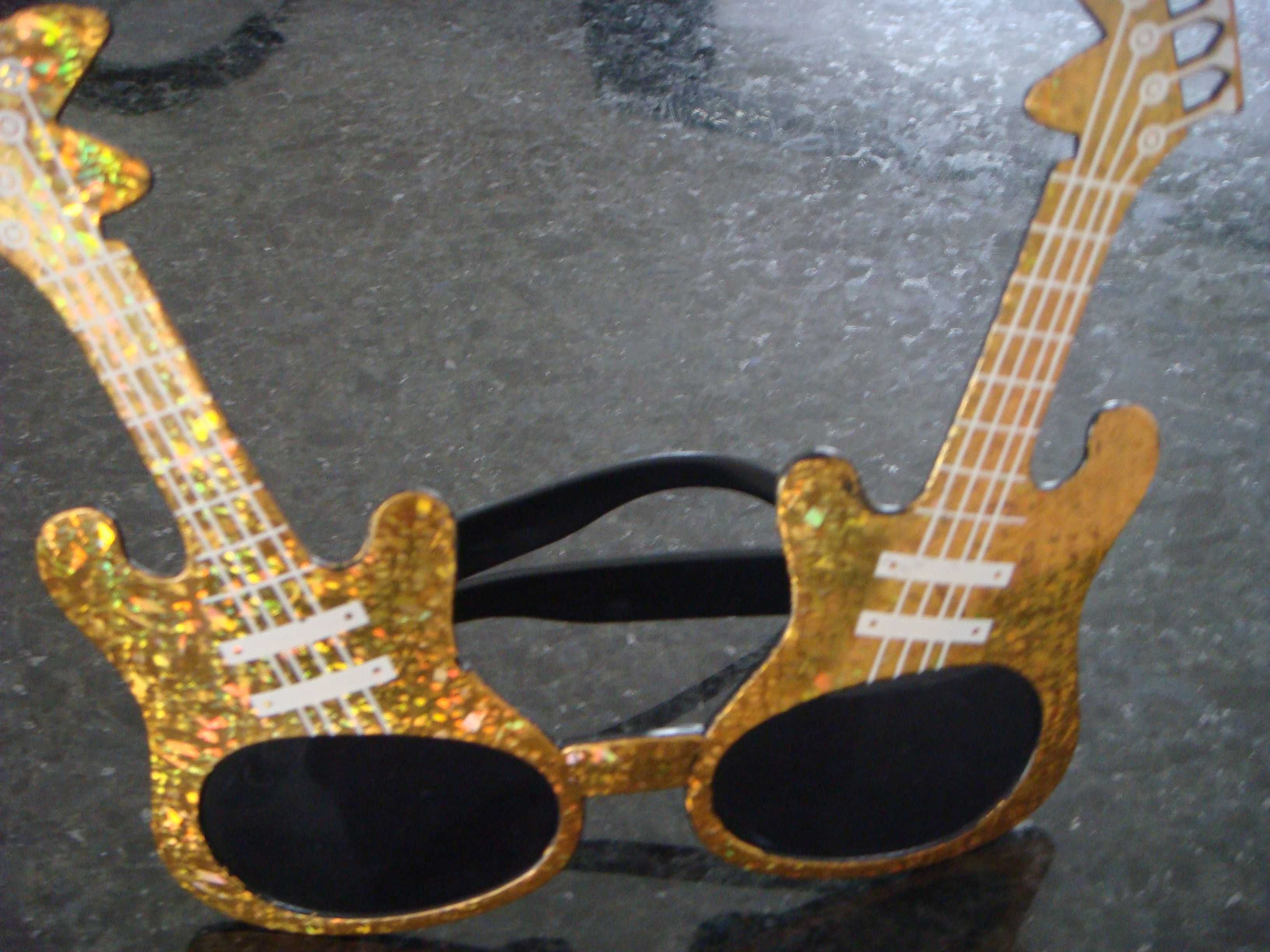 okulary imprezowe złote gitary