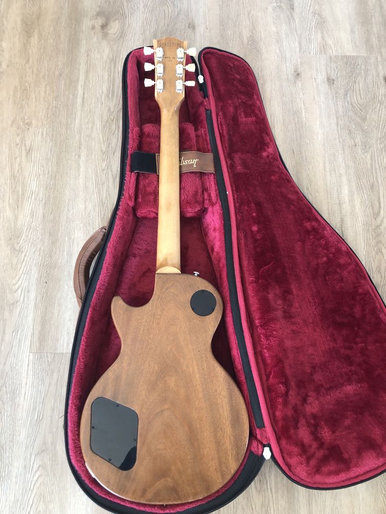 Gibson Les Paul tribute 2021