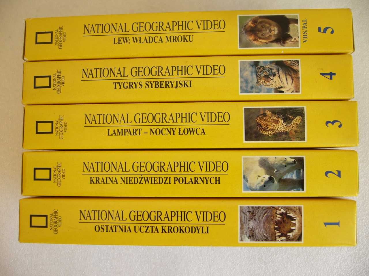 Kasety VHS National Geographic 25 sztuk